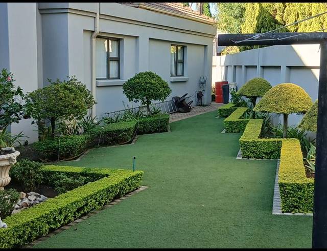 3 BEDROOM HOUSE FOR SALE IN MIDLANDS ESTATE
